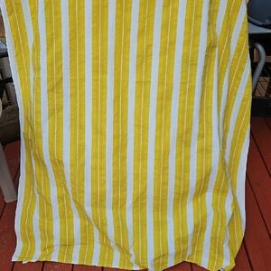Threshold 100% Cotton Yellow  White Striped Tablecloth 77 X 55 Inches Rectangle